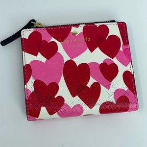 kate spade Yours Truly Adalyn Heart wallet nwt